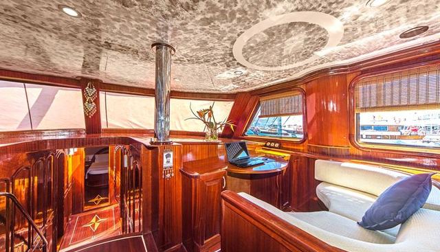 S DOGU yacht charter 5