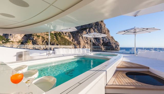 LADY LARA yacht charter 4