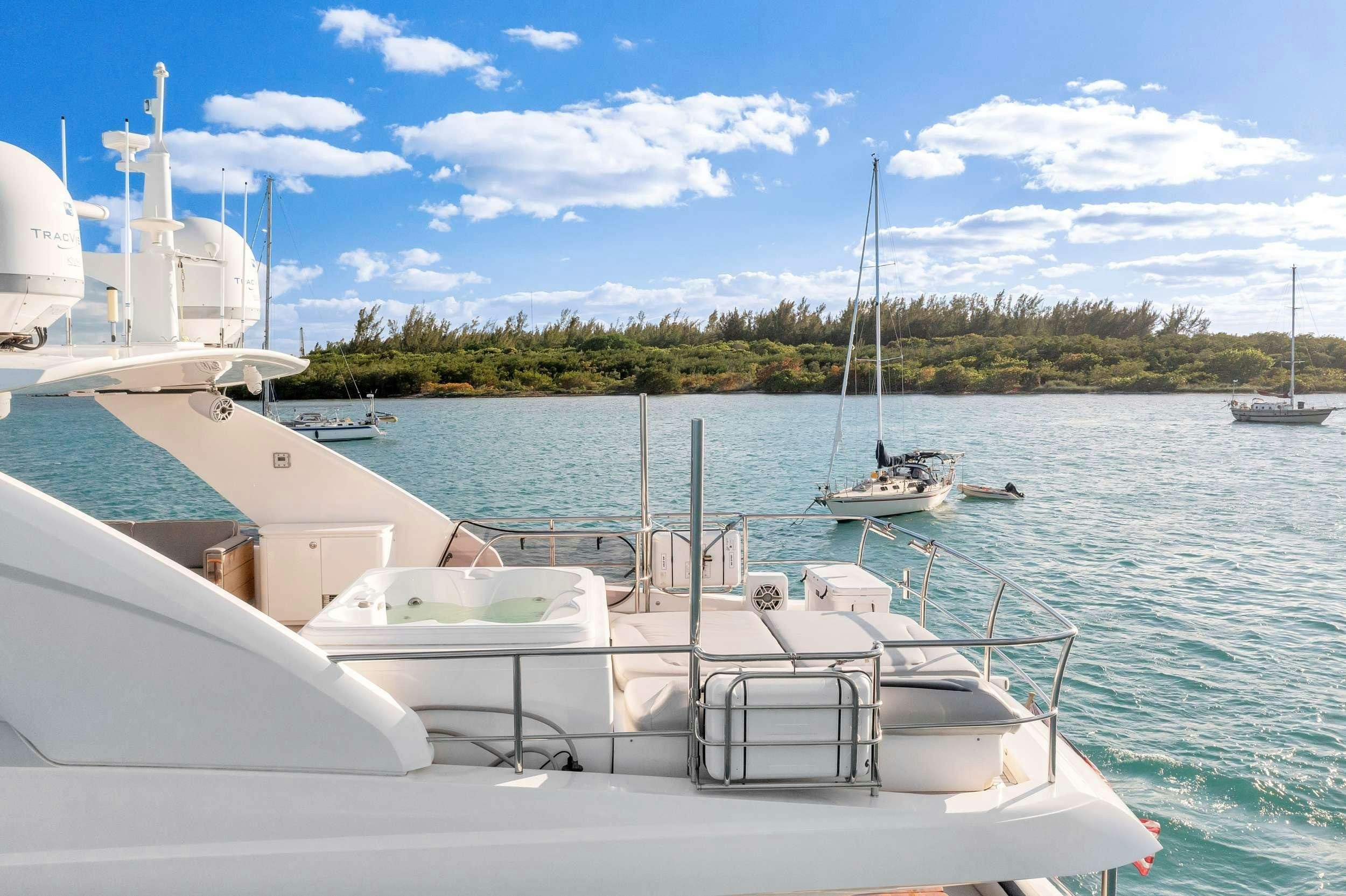 FREEDOM yacht charter 5