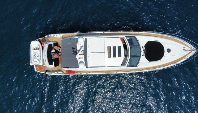NERA OCEANO yacht charter 3
