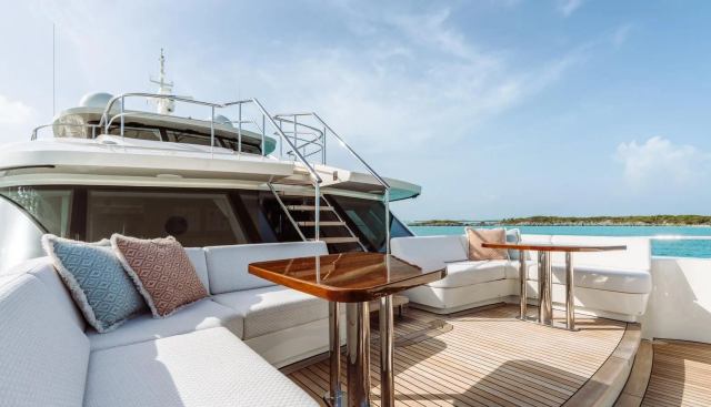 MIDNIGHT SAGA yacht charter 3
