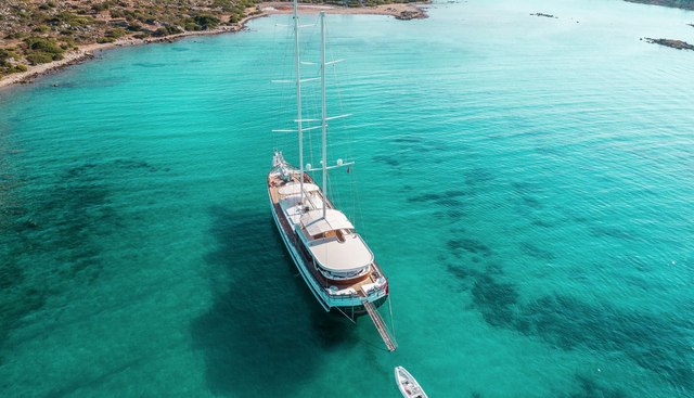 HALCON DEL MAR yacht charter 5