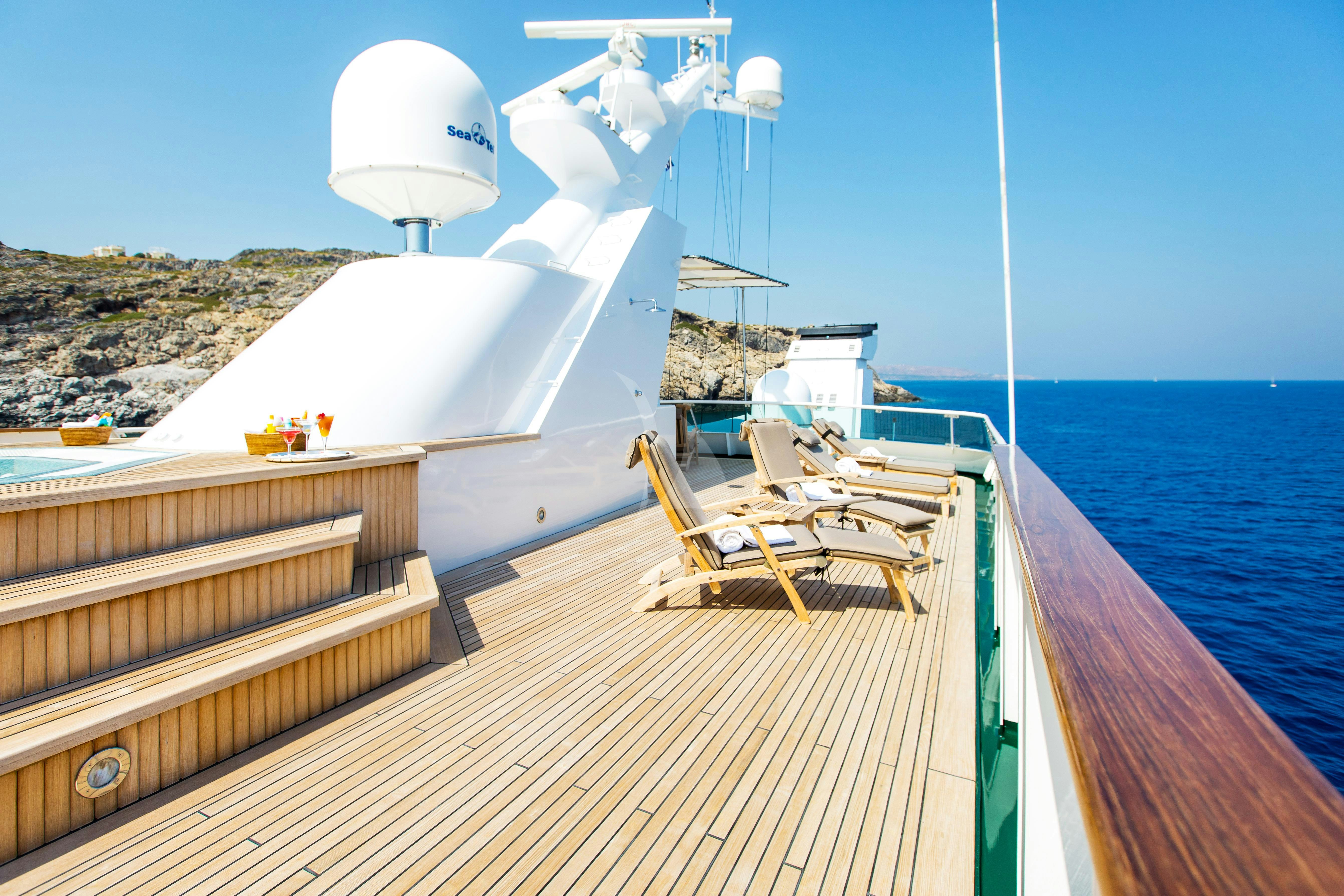 ESMERALDA yacht charter 5