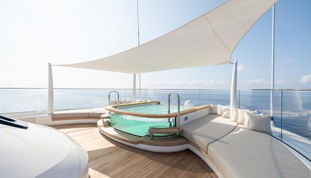 ALVIA yacht charter 3