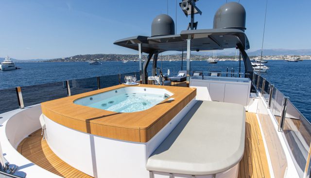 HAIAMI I yacht charter 3