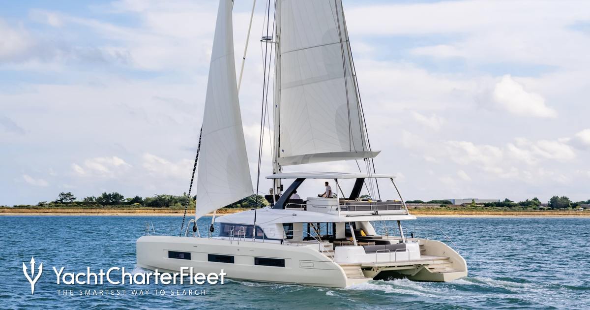 REVE BLEU yacht charter 2