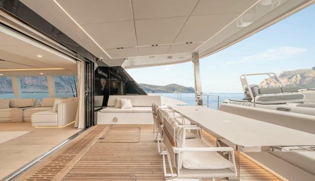 KUTSUNGA yacht charter 3