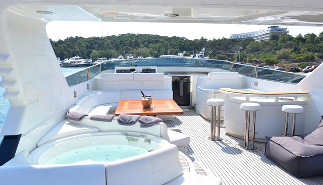 LADY MOH yacht charter 3