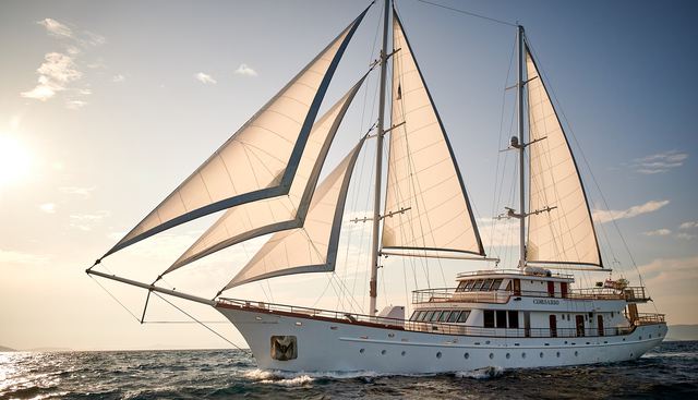 CORSARIO yacht charter 5