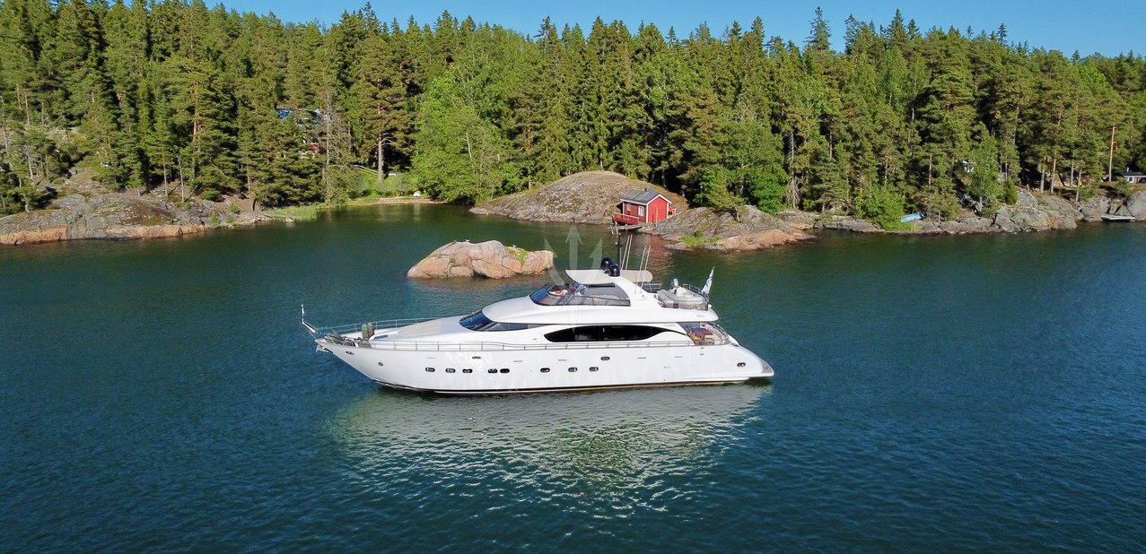 XUMI YACHT CHARTER yacht charter
