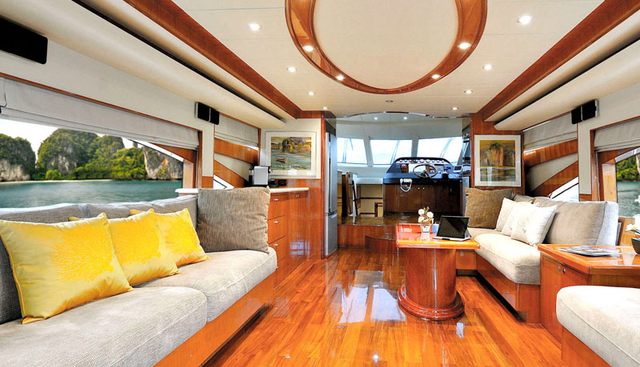LADY KATHRYN yacht charter 4