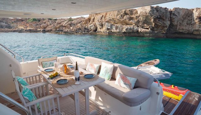 ESPERANZA yacht charter 5