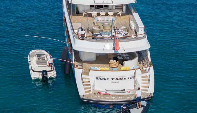 SHAKE N BAKE TBD yacht charter 5