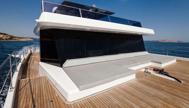 MAYRILOU yacht charter 3