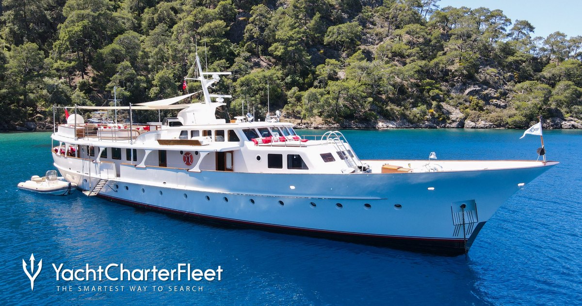 ALHAMBRA yacht charter 2