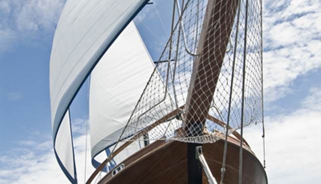 SANTA LUCIA yacht charter 5