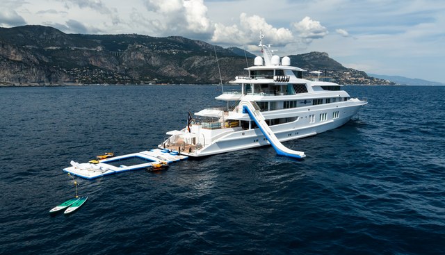 CORAL OCEAN yacht charter 5