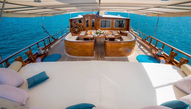 KAPTAN SEVKET yacht charter 4