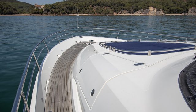 HAPPY DREAM yacht charter 2