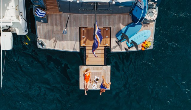 LIMITED RISKS yacht charter 5