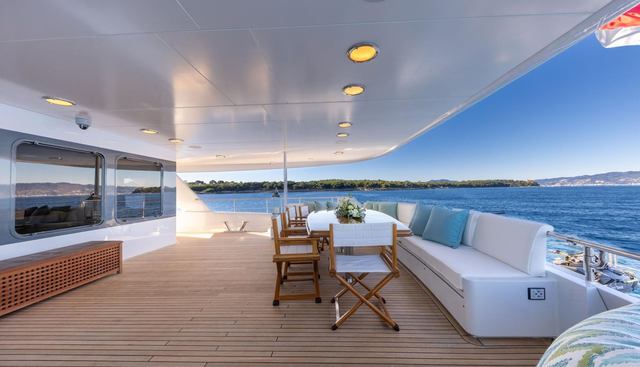 TAHI yacht charter 5