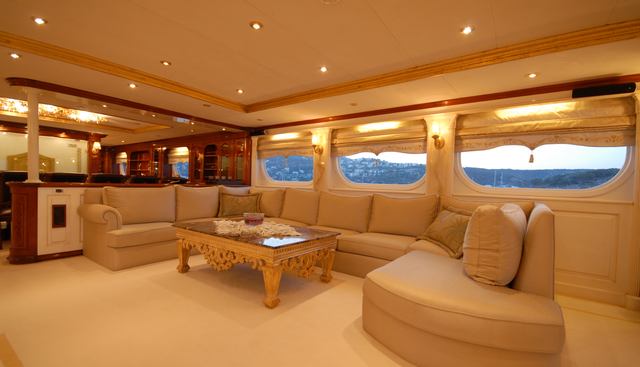 ALKANOST yacht charter 3