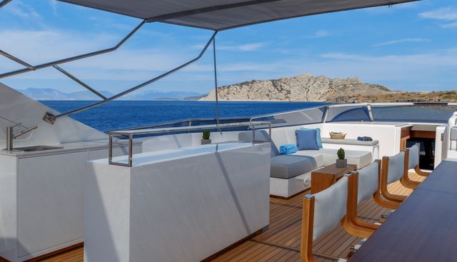 SHOOTING STAR yacht charter 5