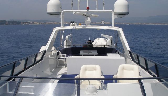 QUEEN SOUTH yacht charter 4