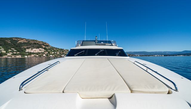 BEIJA FLORE yacht charter 2