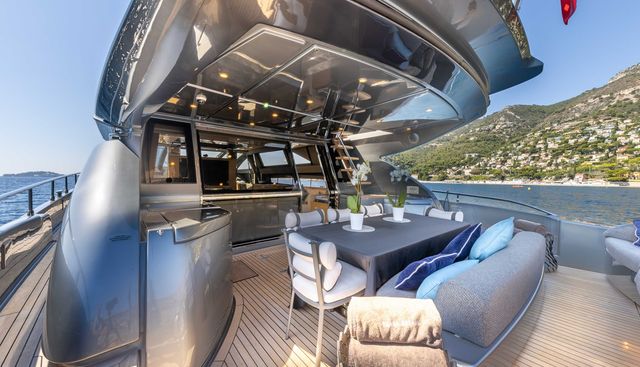 SILVER BREEZE yacht charter 5