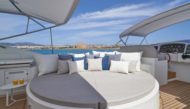KIAWAH II yacht charter 4