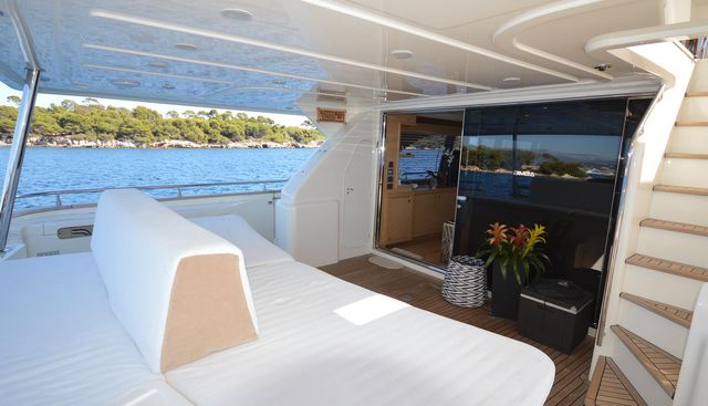 DISPARATE yacht charter 5