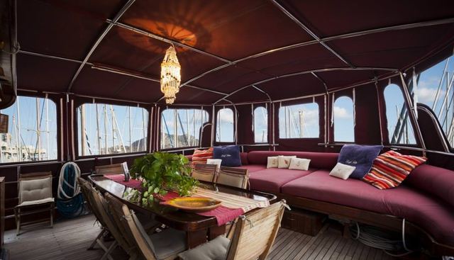 LATIFE SULTAN yacht charter 4
