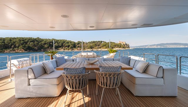 SENSEI yacht charter 4