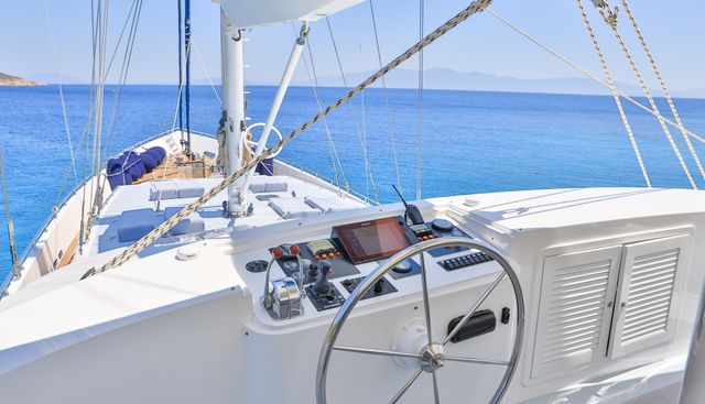 CANARIA yacht charter 3