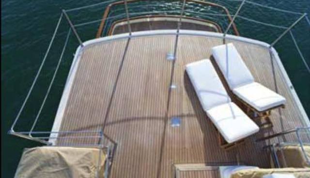 SAPUCAI yacht charter 5
