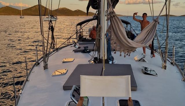 MAGIA 2 yacht charter 4