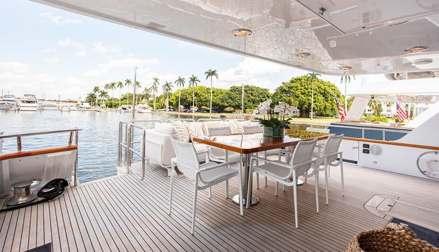 VIAGGIO yacht charter 5