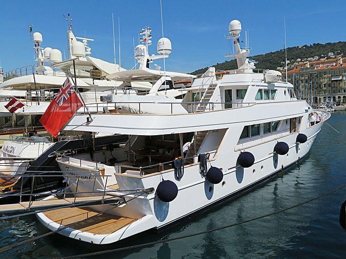 FREEMONT yacht charter 3