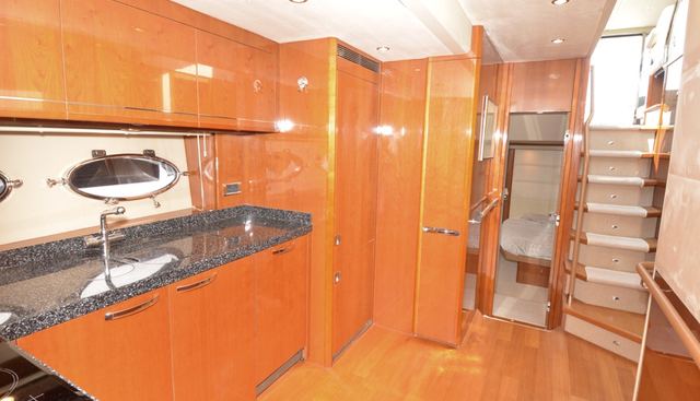 VANINA V yacht charter 5