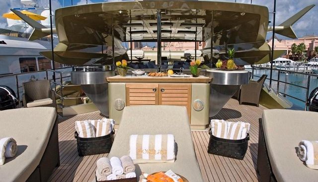 HOKULANI yacht charter 3