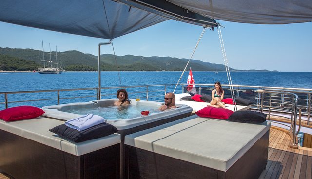 RARA AVIS yacht charter 3