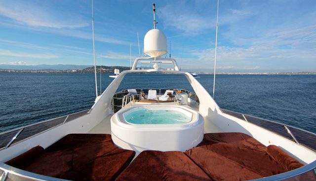 INOUIS yacht charter 3
