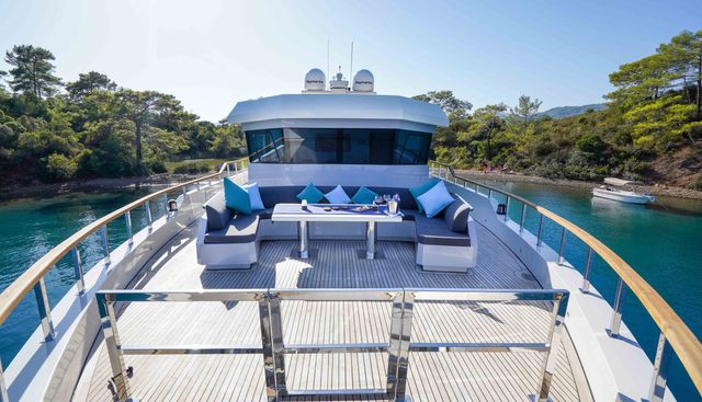 NEO yacht charter 3