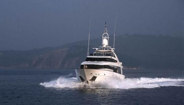 MOON STAR yacht charter 4