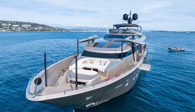 THE PALM yacht charter 3
