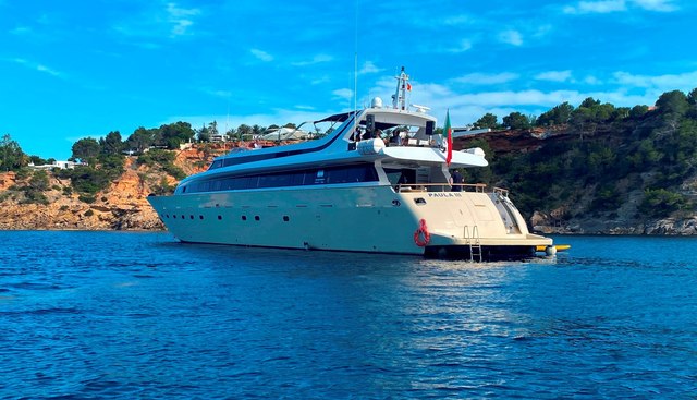 INFINITY yacht charter 5