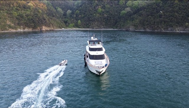 AYEM yacht charter 5
