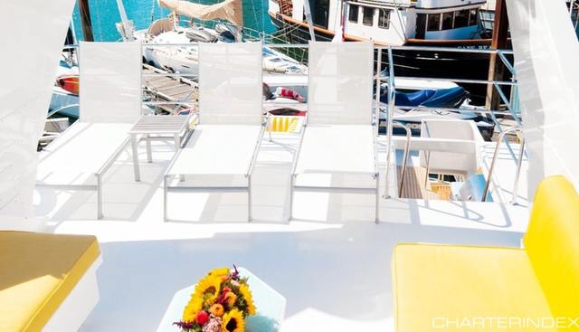 SOVEREIGN LADY yacht charter 3