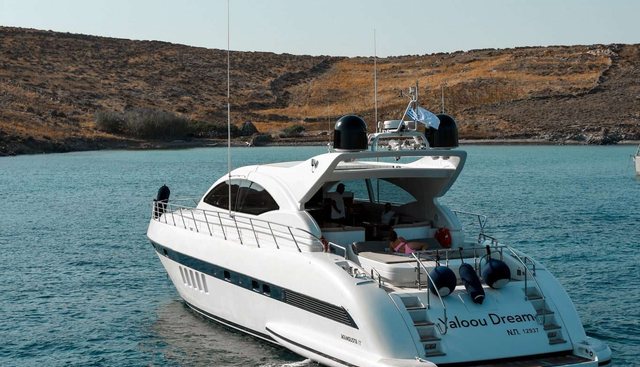 YALOOU DREAM yacht charter 5